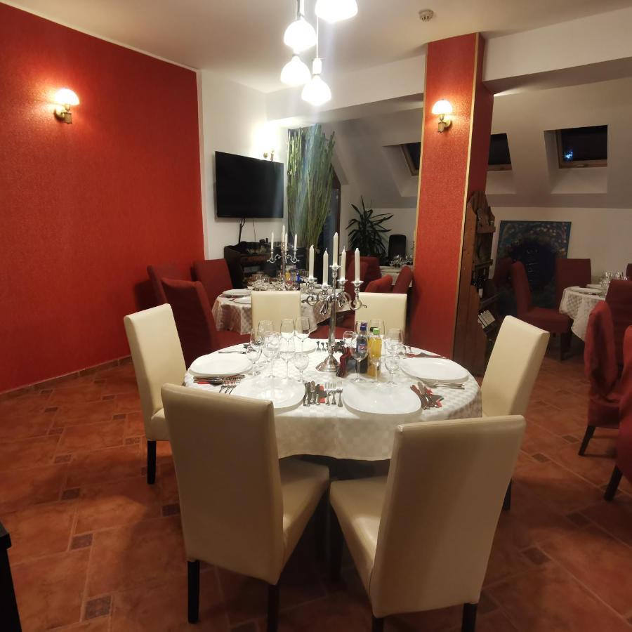 Rîşnov 拉斯诺夫旅馆酒店 外观 照片